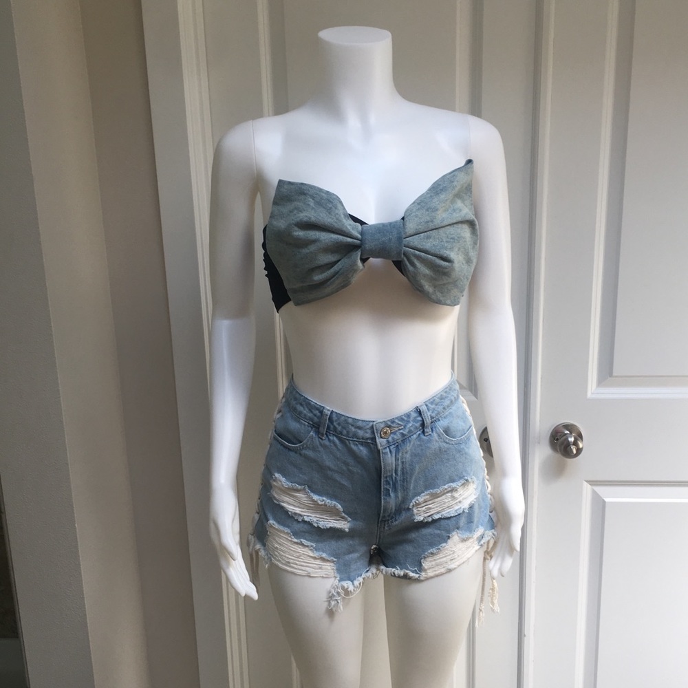 Bow tie top
